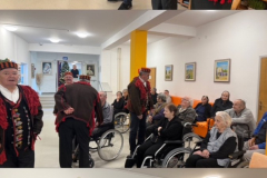 DEB5A227-C9A8-4596-824A-F2A7776EB743